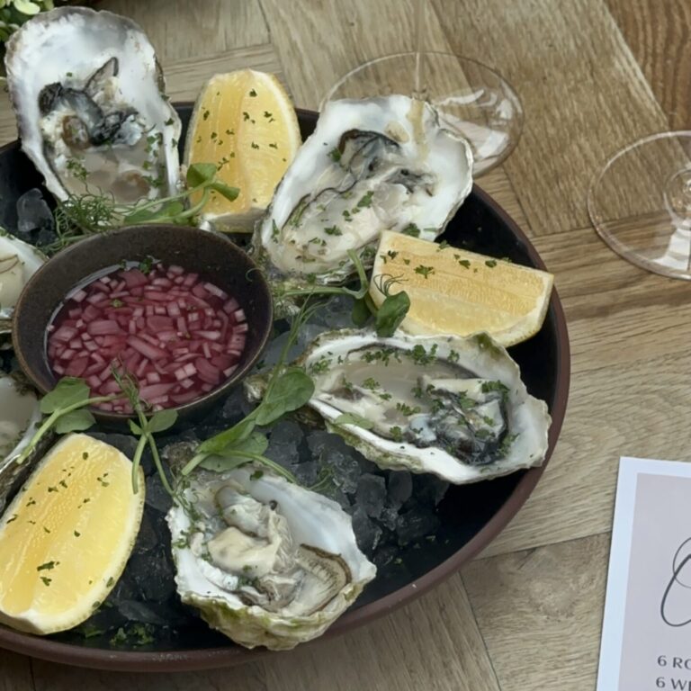 Oyster hour at the Red Lion