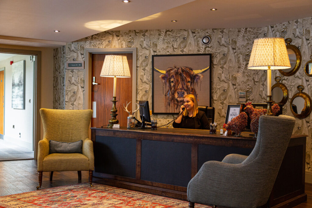 Interior peak press page